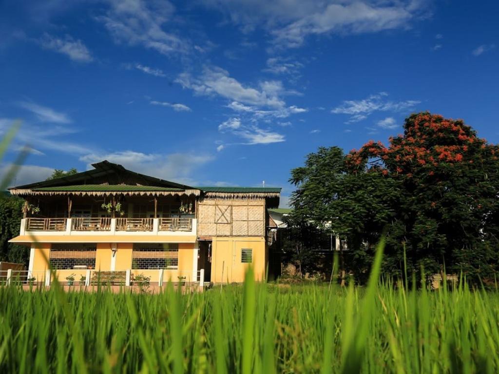 Longchen Homestay Dimāpur Kültér fotó