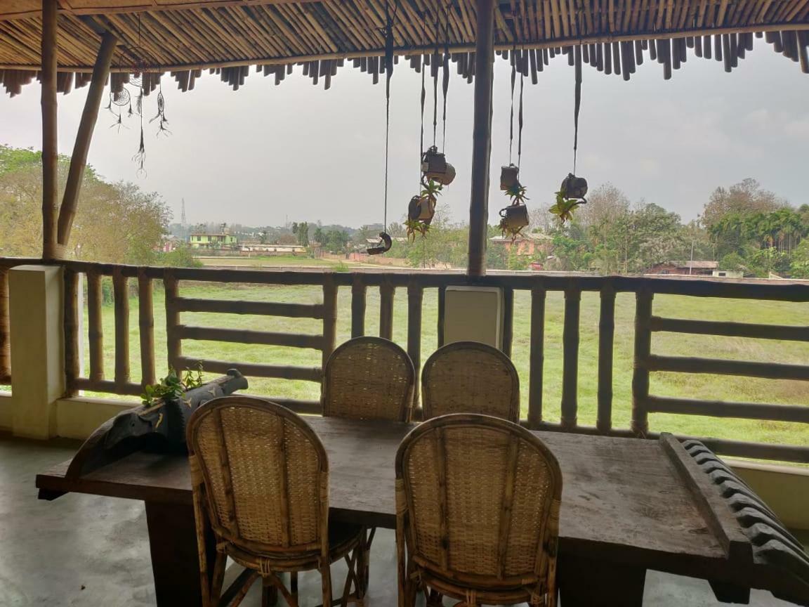 Longchen Homestay Dimāpur Kültér fotó